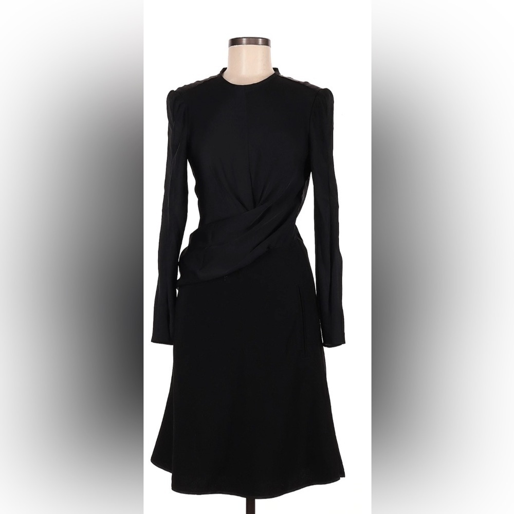 Carven
Size 40 (FR) Casual Dress